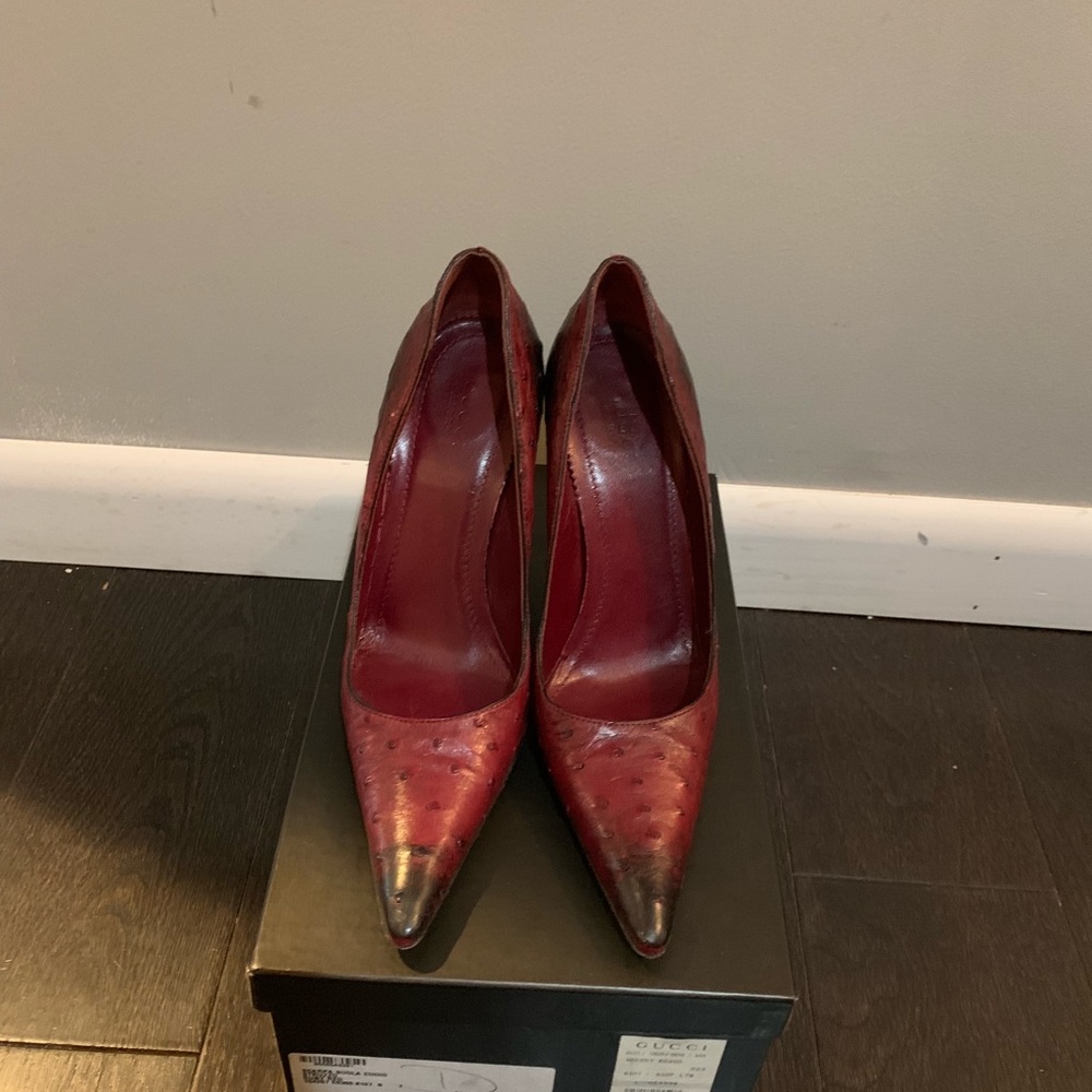 Gucci scarpa suola struzzo ostrich heels. SZ 7